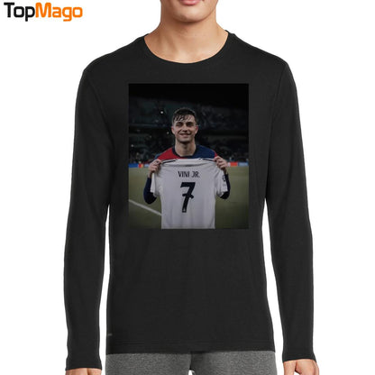 Pedri pulling Vini Jr 7 T-Shirt